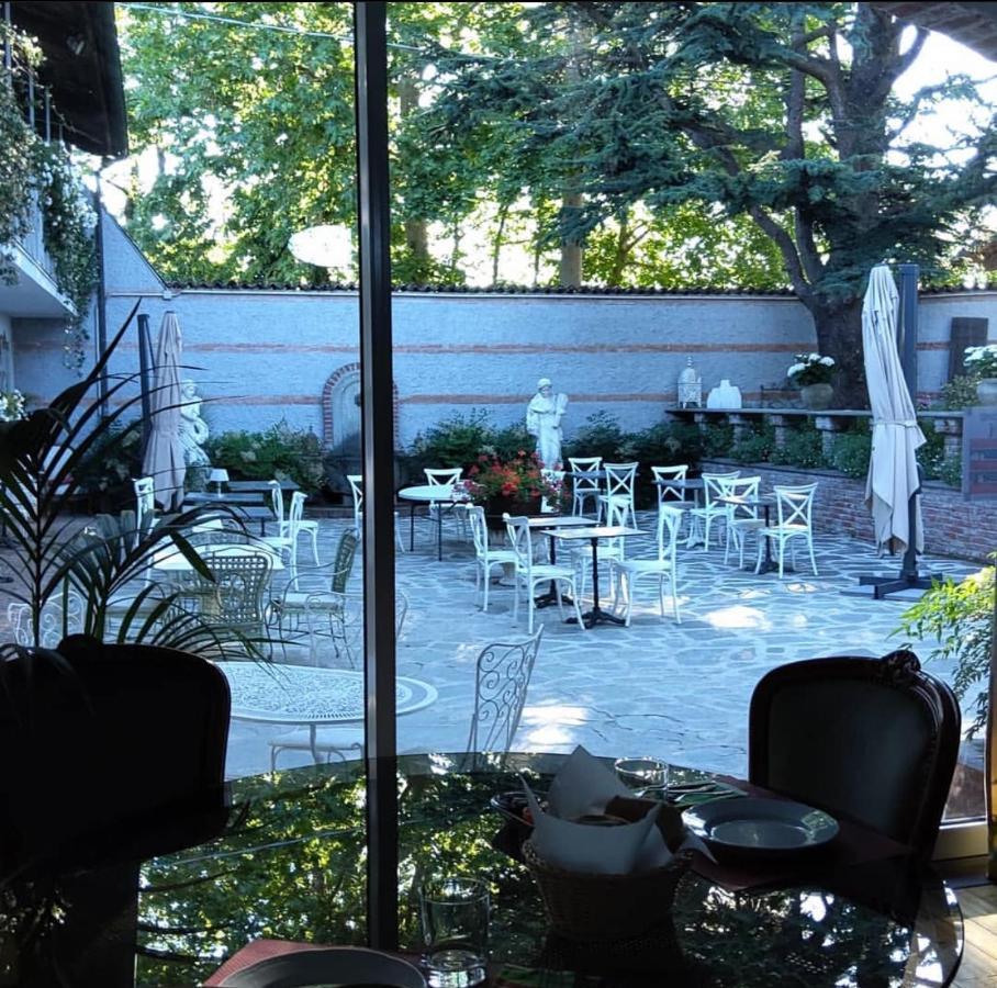 Antica Villa Cuneo- Guest House - "B&B E Non Un Hotel A Cuneo" Exterior foto